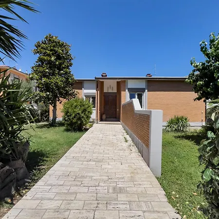 Carlucci Villa
